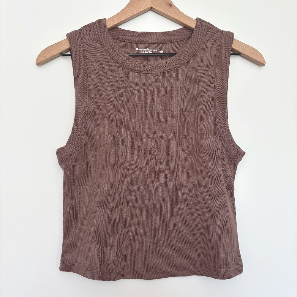 Abercrombie & Fitch Rib Tank in taupe